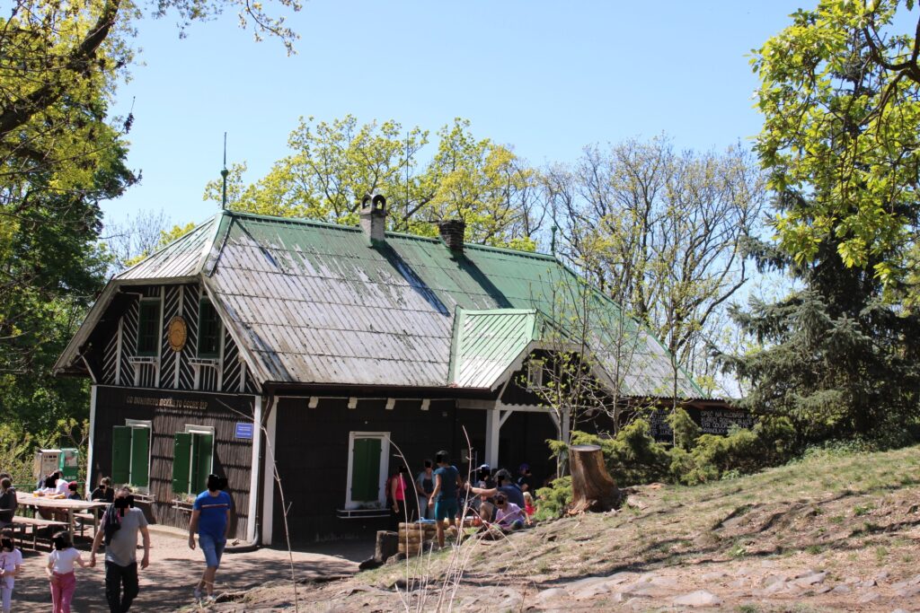 občerstvovna na hoře Říp