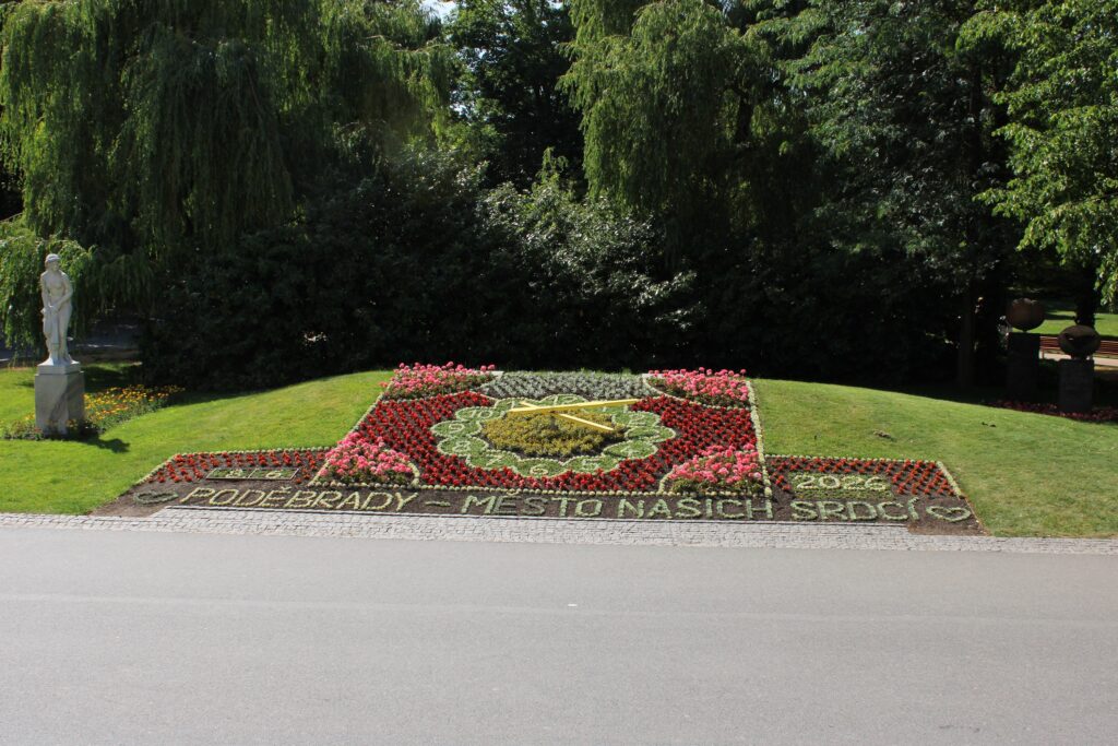 květinové hodiny Poděbrady